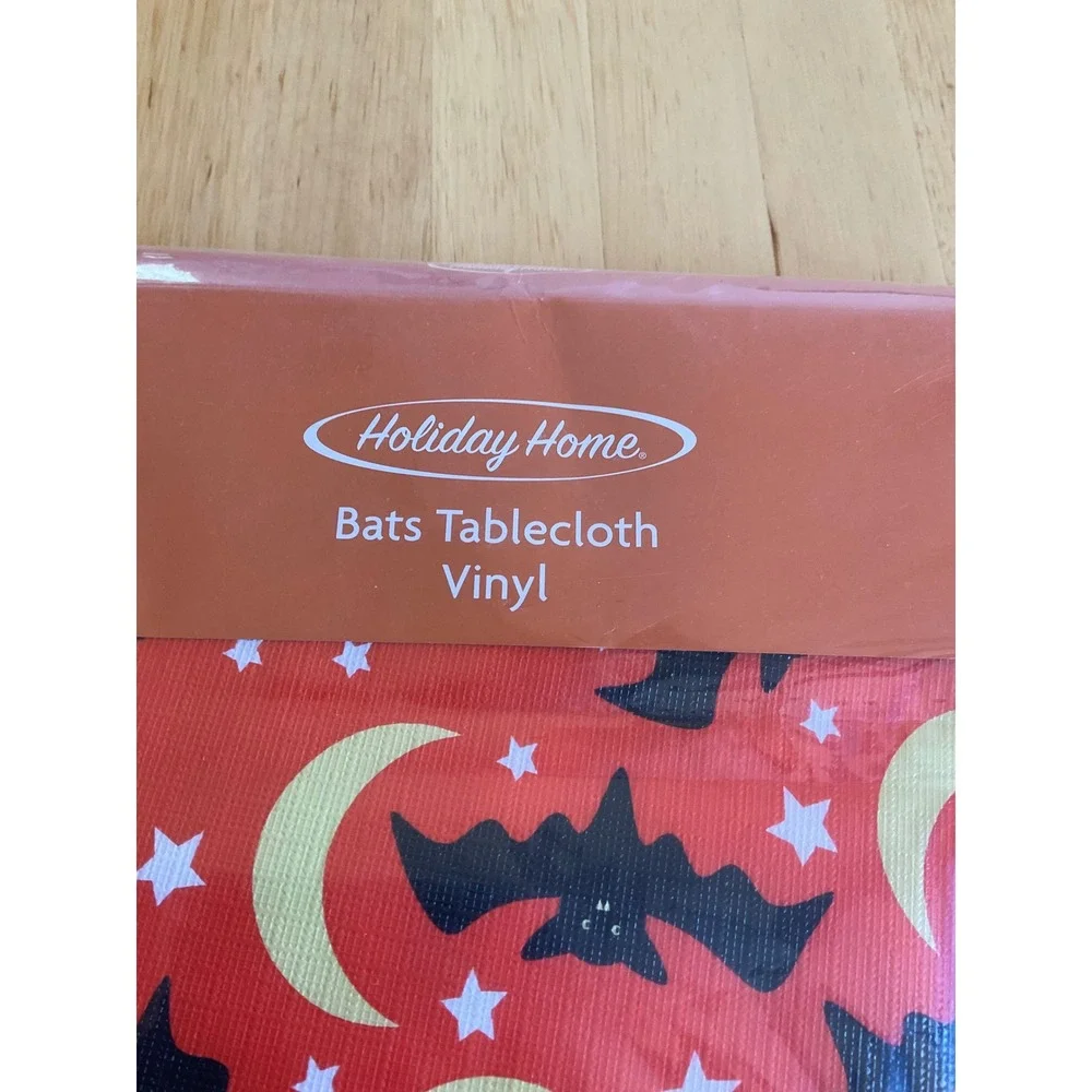 Holiday Home Halloween Bats Tablecloth Vinyl Orange Round 60 Inch PEVA New